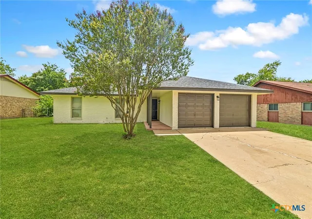 Photo 2 of Single family home for sale at 1404 Farhills Dr, Killeen, TX 76549 | MLS# 617345 | Listing updated on 2026-09-11