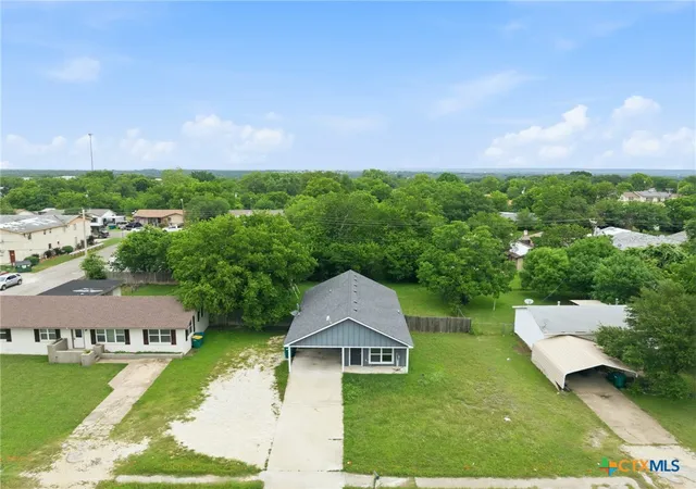 Photo 2 of Single family home for sale at 1309 W Main St, Gatesville, TX 76528 | MLS# 617347 | Listing updated on 2026-09-11