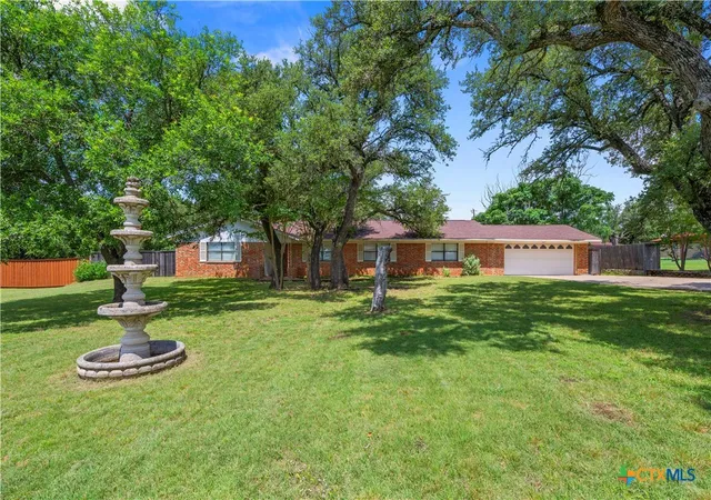Photo 2 of Single family home for sale at 1204 Leif Cir, Copperas Cove, TX 76522 | MLS# 617450 | Listing updated on 2026-09-01