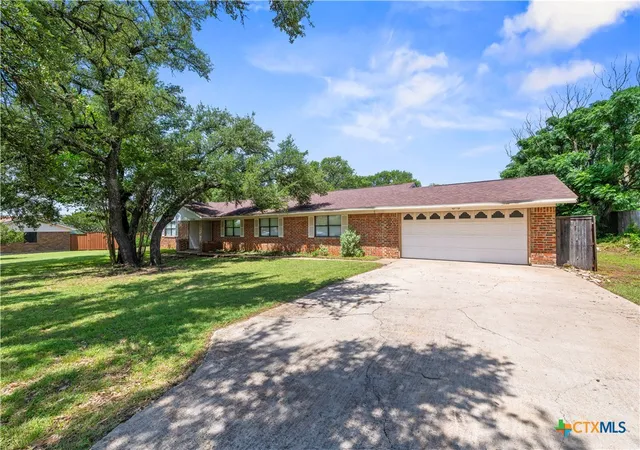 Photo 3 of Single family home for sale at 1204 Leif Cir, Copperas Cove, TX 76522 | MLS# 617450 | Listing updated on 2026-09-01