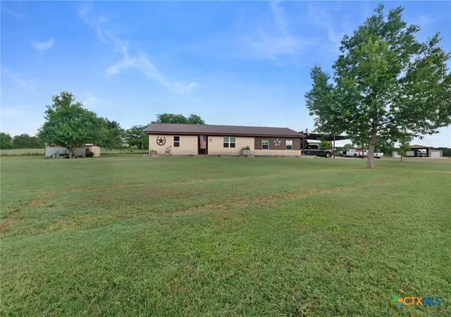 Photo 2 of Single family home for sale at 963 Fm 580, Lampasas, TX 76550 | MLS# 617462 | Listing updated on 2026-09-02