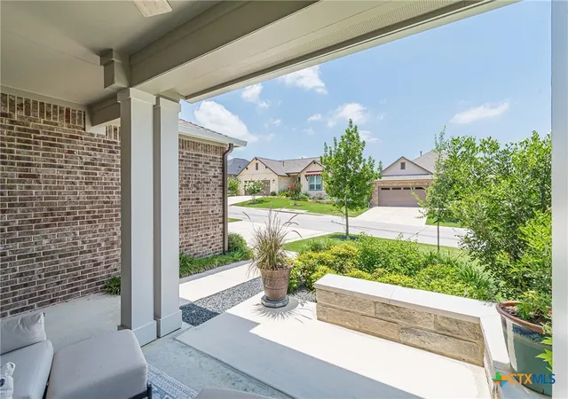 Photo 4 of Single family home for sale at 220 Cruising Oak St, San Marcos, TX 78666 | MLS# 617465 | Listing updated on 2026-09-03