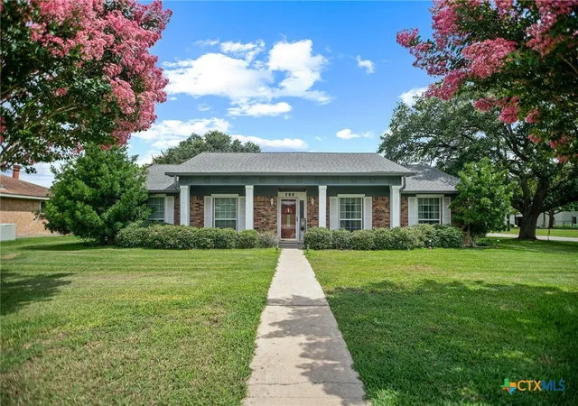 Photo 2 of Single family home for sale at 300 Green Ave, Palacios, TX 77465 | MLS# 617488 | Listing updated on 2026-09-01