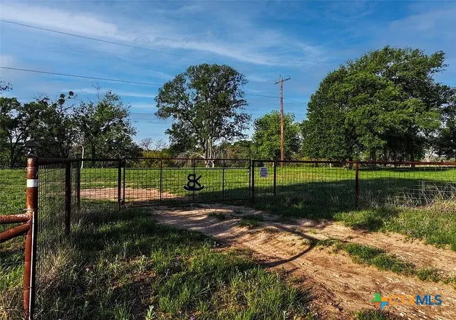 Photo 4 of Single family home for sale at 26921 Fm 2670, Killeen, TX 76542 | MLS# 617494 | Listing updated on 2026-08-12