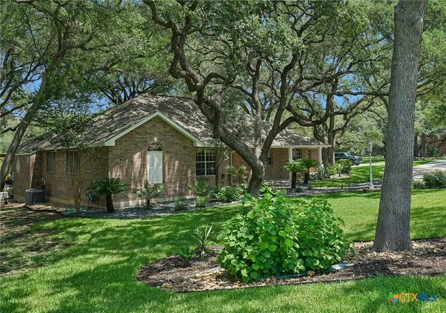 Photo 3 of Single family home for sale at 9331 Gardenia Bnd Dr, San Antonio, TX 78266 | MLS# 614636 | Listing updated on 2026-08-25