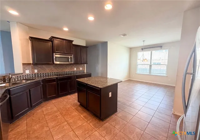 Photo 2 of Single family home for sale at 824 Tuscan Rd, Harker Heights, TX 76548 | MLS# 617598 | Listing updated on 2026-09-24