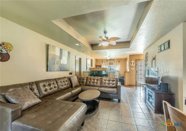 Photo 3 of Single family home for sale at 27 S Sherwood Dr, Belton, TX 76513 | MLS# 617562 | Listing updated on 2026-07-25