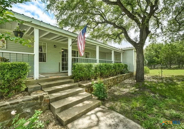 Photo 1 of Sale Pending at 200 Autumn Ridge Dr, Liberty Hill, TX 78642 | MLS# 617597 | Listing updated on 2026-09-06