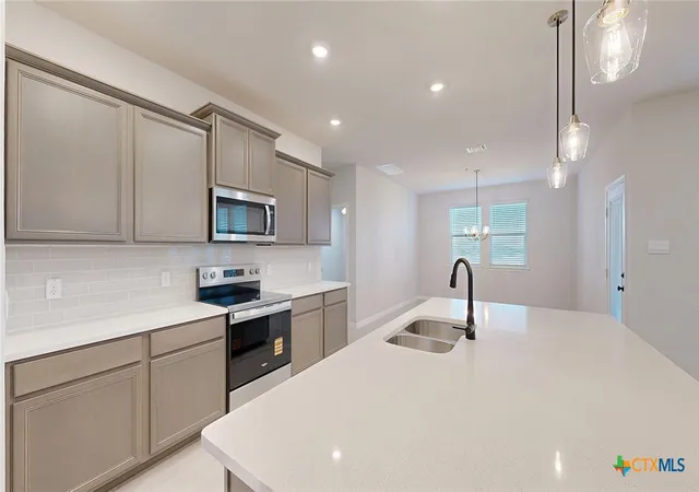 Photo 4 of Single family home for sale at 14520 Egon Dr, Salado, TX 76571 | MLS# 617726 | Listing updated on 2026-09-15