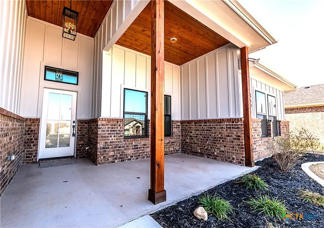 Photo 3 of Single family home for sale at 8501 James Herring's Way, Killeen, TX 76542 | MLS# 617072 | Listing updated on 2026-08-13