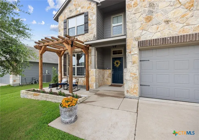 Photo 2 of Sale Pending at 3249 Samson Dr, Lorena, TX 76655 | MLS# 617620 | Listing updated on 2026-09-02