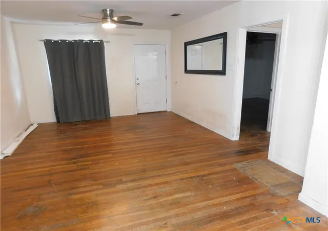 Photo 3 of Single family home for sale at 1304 S 19th Street, Temple, TX 76504 | MLS# 617539 | Listing updated on 2026-09-16