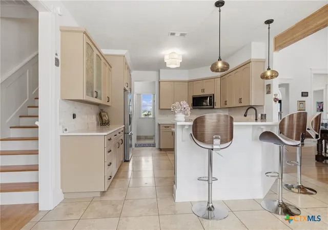 Photo 4 of Single family home for sale at 211 Pintail St, Kyle, TX 78640 | MLS# 617763 | Listing updated on 2026-09-08