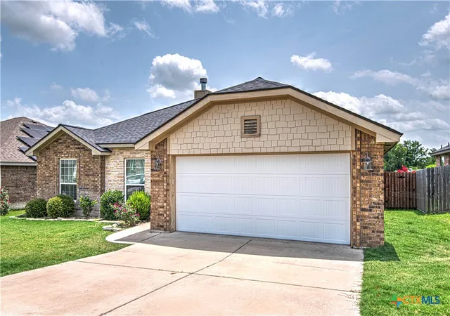 Photo 3 of Single family home for sale at 2517 Elk Crk St, Temple, TX 76504 | MLS# 617851 | Listing updated on 2026-09-10