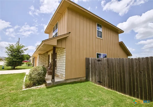 Photo 3 of Single family home for sale at 1633 Pima Trl, Harker Heights, TX 76548 | MLS# 618030 | Listing updated on 2026-09-13