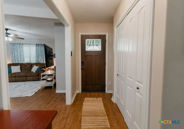 Photo 3 of Single family home for sale at 291 N Mesquite Dr, Victoria, TX 77905 | MLS# 617960 | Listing updated on 2026-08-29