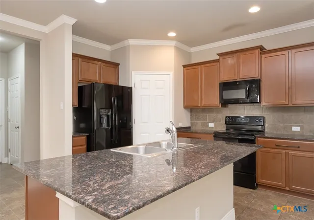 Photo 3 of Single family home for sale at 7523 Buffalo Grass Dr, Temple, TX 76502 | MLS# 617815 | Listing updated on 2026-10-06