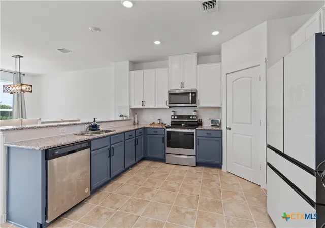 Photo 4 of Single family home for sale at 121 Passiflora Dr, Georgetown, TX 78626 | MLS# 618064 | Listing updated on 2026-08-07