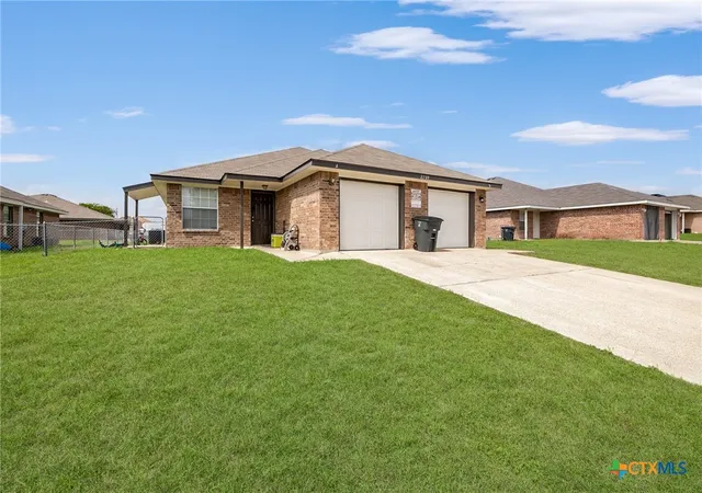 Photo 3 of Sale Pending at 2709 Alma Dr, Killeen, TX 76549 | MLS# 618071 | Listing updated on 2026-09-11