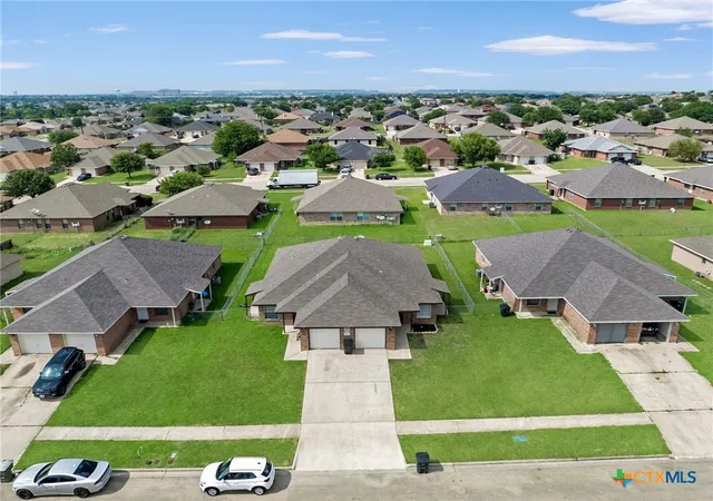 Listing Photo 4 - Condo for sale in building located at 2709 Alma Dr, Killeen, TX 76549