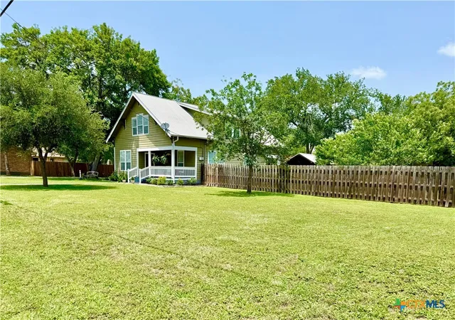 Photo 3 of Single family home for sale at 602 N Ridge St, Hallettsville, TX 77964 | MLS# 617638 | Listing updated on 2026-08-30