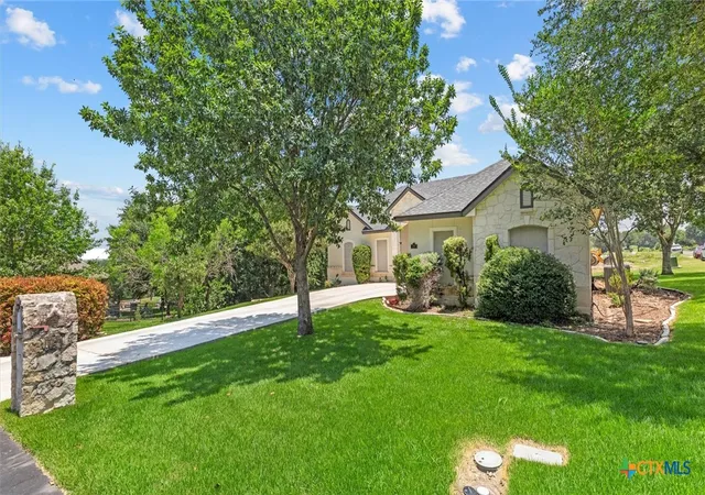 Photo 3 of Single family home for sale at 280 Long Crk Blvd, New Braunfels, TX 78130 | MLS# 618038 | Listing updated on 2026-09-06