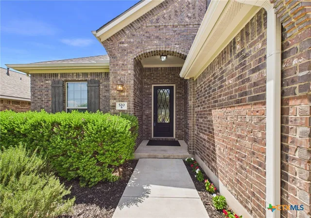 Photo 3 of Single family home for sale at 520 Academy Oaks Dr, San Marcos, TX 78666 | MLS# 618143 | Listing updated on 2026-08-05