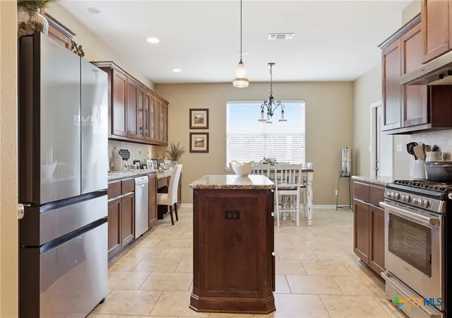 Photo 2 of Single family home for sale at 106 Sky Ct, Victoria, TX 77904 | MLS# 618184 | Listing updated on 2026-09-11