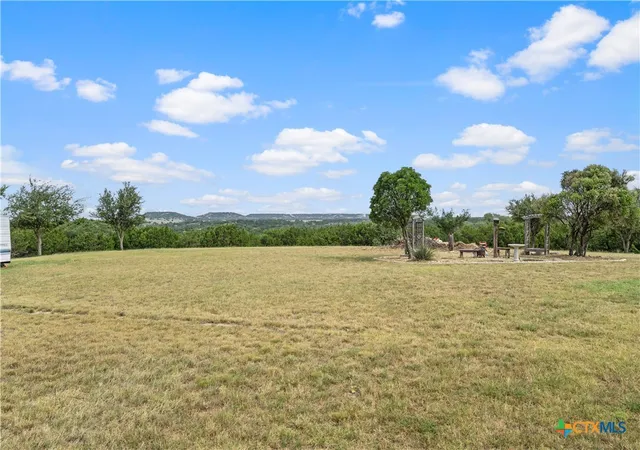 Photo 2 of Single family home for sale at 522 County Rd 3371, Kempner, TX 76539 | MLS# 618208 | Listing updated on 2026-08-25