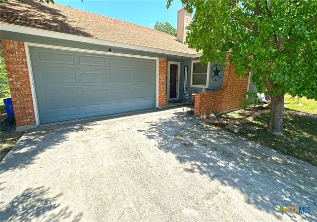 Photo 1 of Sale Pending at 2305 Whitney Dr, Copperas Cove, TX 76522 | MLS# 617228 | Listing updated on 2026-08-24