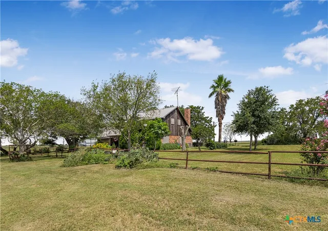 Photo 2 of Single family home for sale at 267 Ctr School Rd, Yoakum, TX 77995 | MLS# 618161 | Listing updated on 2026-09-02