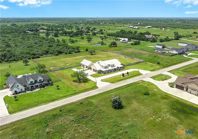 Photo 3 of Single family home for sale at 158 Sendera Loop, Victoria, TX 77904 | MLS# 618283 | Listing updated on 2026-08-19