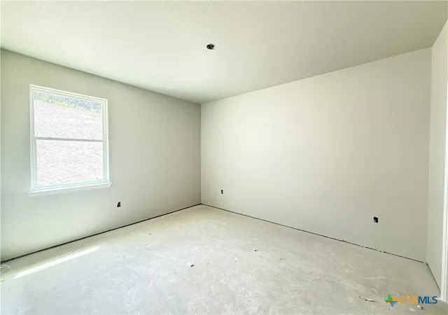 Listing Photo 4 - Condo for sale in building located at 305 Rain Dance Trl, Copperas Cove, TX 76522
