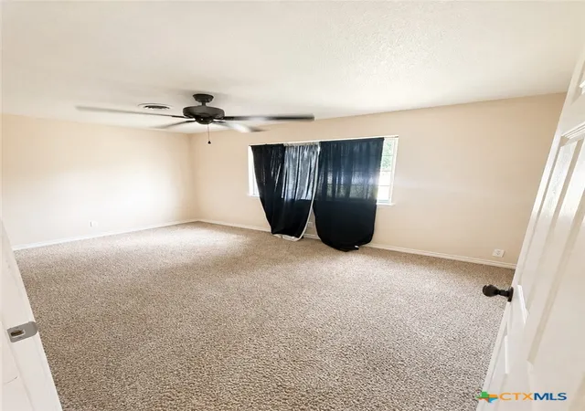 Photo 3 of Single family home for sale at 1305 Elia St, Killeen, TX 76541 | MLS# 618348 | Listing updated on 2026-09-16
