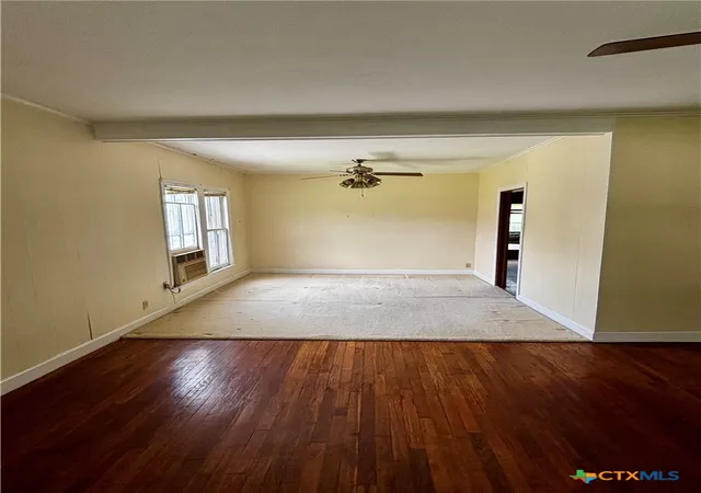Photo 4 of Single family home for sale at 402 Young St, Edna, TX 77957 | MLS# 618288 | Listing updated on 2026-09-17