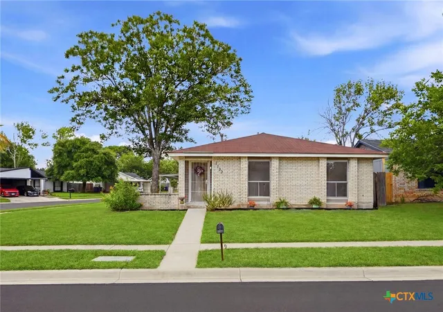 Photo 3 of Single family home for sale at 7702 Pipers Swan St, San Antonio, TX 78251 | MLS# 618407 | Listing updated on 2026-08-06