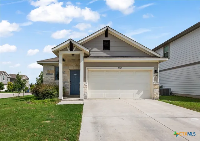 Photo 3 of Single family home for sale at 101 S Quiet Man Dr, Jarrell, TX 76537 | MLS# 618171 | Listing updated on 2026-09-15