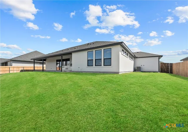Photo 4 of Single family home for sale at 5026 Pheasant Dr, Nolanville, TX 76559 | MLS# 617959 | Listing updated on 2026-09-01