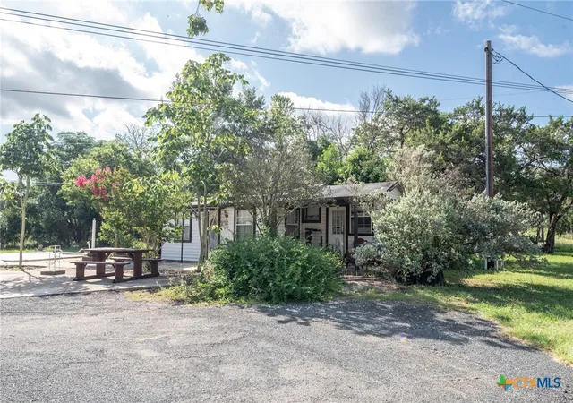 Photo 2 of Manufactured home for sale at 263 Timber Ln, Bandera, TX 78003 | MLS# 618485 | Listing updated on 2026-10-01