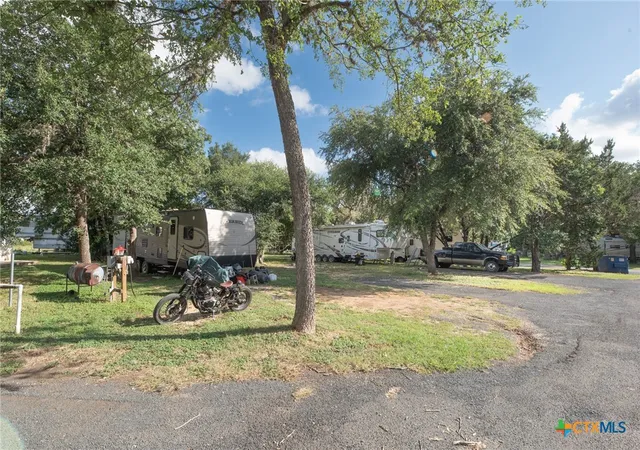 Photo 4 of Manufactured home for sale at 263 Timber Ln, Bandera, TX 78003 | MLS# 618485 | Listing updated on 2026-10-01