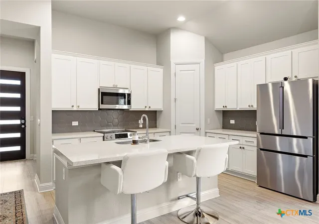 Photo 3 of Single family home for sale at 16525 Sw Summery St, Manor, TX 78653 | MLS# 617804 | Listing updated on 2026-10-03