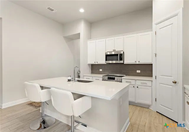 Photo 3 of Single family home for sale at 16525 SW Summery St, Manor, TX 78653 | MLS# 617804 | Listing updated on 2026-10-03