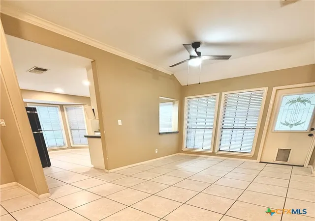Photo 3 of Single family home for sale at 324 Spur Dr, Victoria, TX 77904 | MLS# 618158 | Listing updated on 2026-09-10