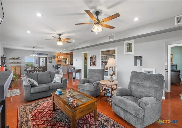 Photo 4 of Single family home for sale at 623 Nakishwana Cir, Sandia, TX 78383 | MLS# 618511 | Listing updated on 2026-08-29