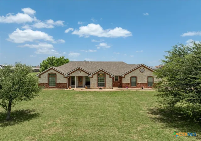 Photo 2 of Single family home for sale at 205 Hatter Dr, Moody, TX 76557 | MLS# 618520 | Listing updated on 2026-09-13