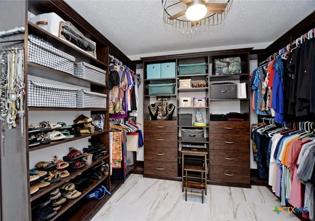 Photo 4 of Townhouse for sale at 1002 W Noton St, Pflugerville, TX 78660 | MLS# 618088 | Listing updated on 2026-09-04