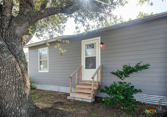 Photo 3 of Single family home for sale at 21 Mollnar Dr, Palacios, TX 77465 | MLS# 618531 | Listing updated on 2026-08-26