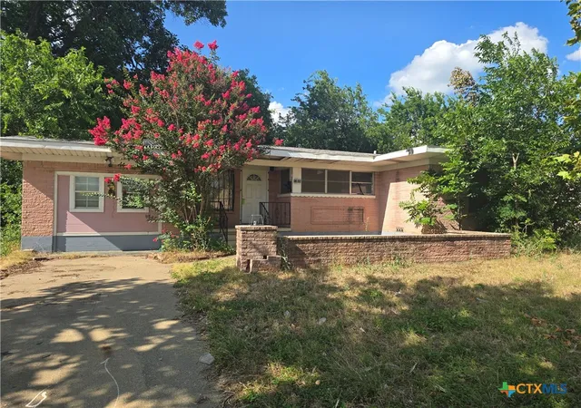 Photo 1 of Single family home for sale at 1705 Wood Ave, Killeen, TX 76541 | MLS# 618559 | Listing updated on 2026-08-31