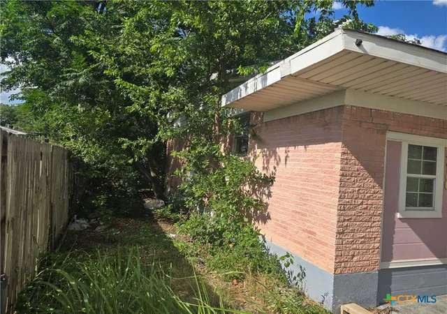 Photo 2 of Single family home for sale at 1705 Wood Ave, Killeen, TX 76541 | MLS# 618559 | Listing updated on 2026-08-31