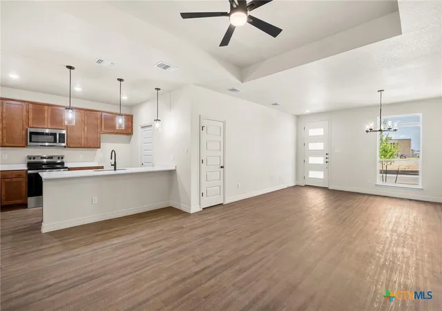 Photo 2 of Townhouse for sale at 1303 Lone Pine Way, Killeen, TX 76543 | MLS# 618554 | Listing updated on 2026-09-16
